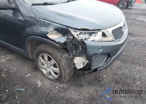 2011 Kia Sorento from USA, damaged, VIN 5XYKT3A15BG021609